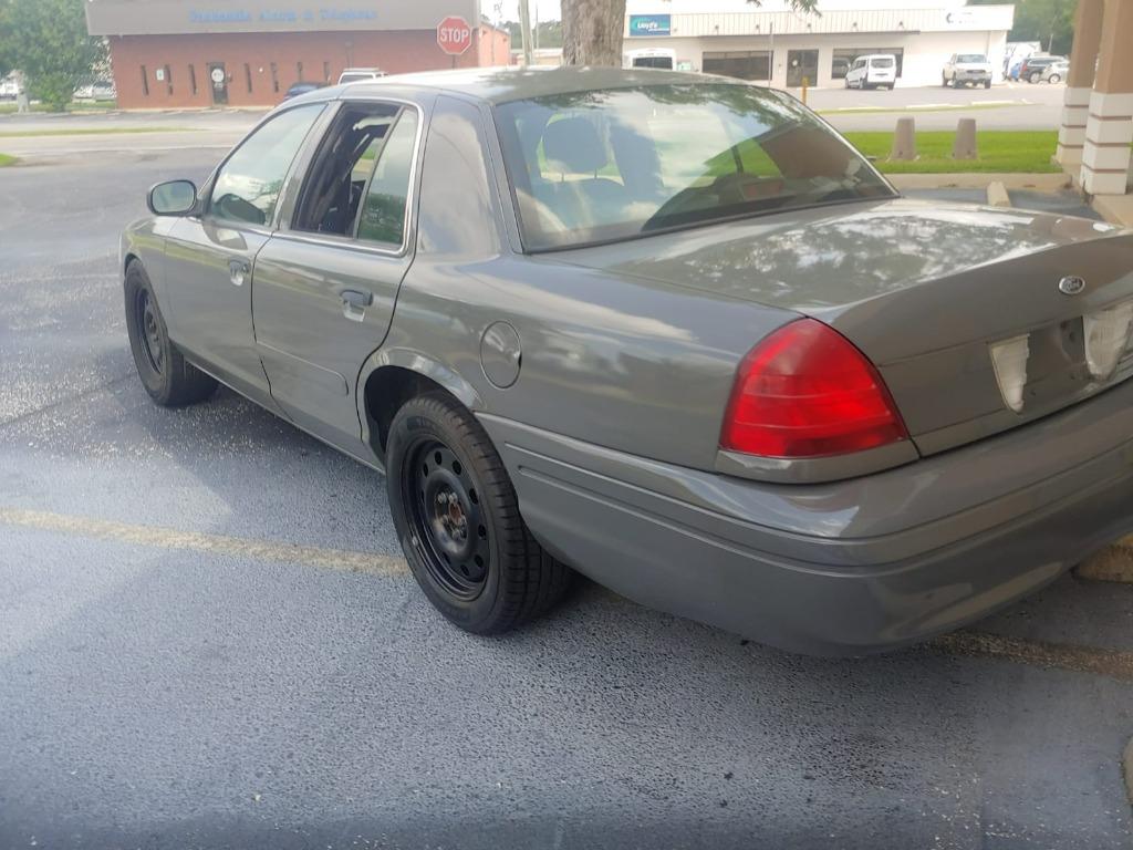 2006 Ford Crown Victoria Police Interceptor photo