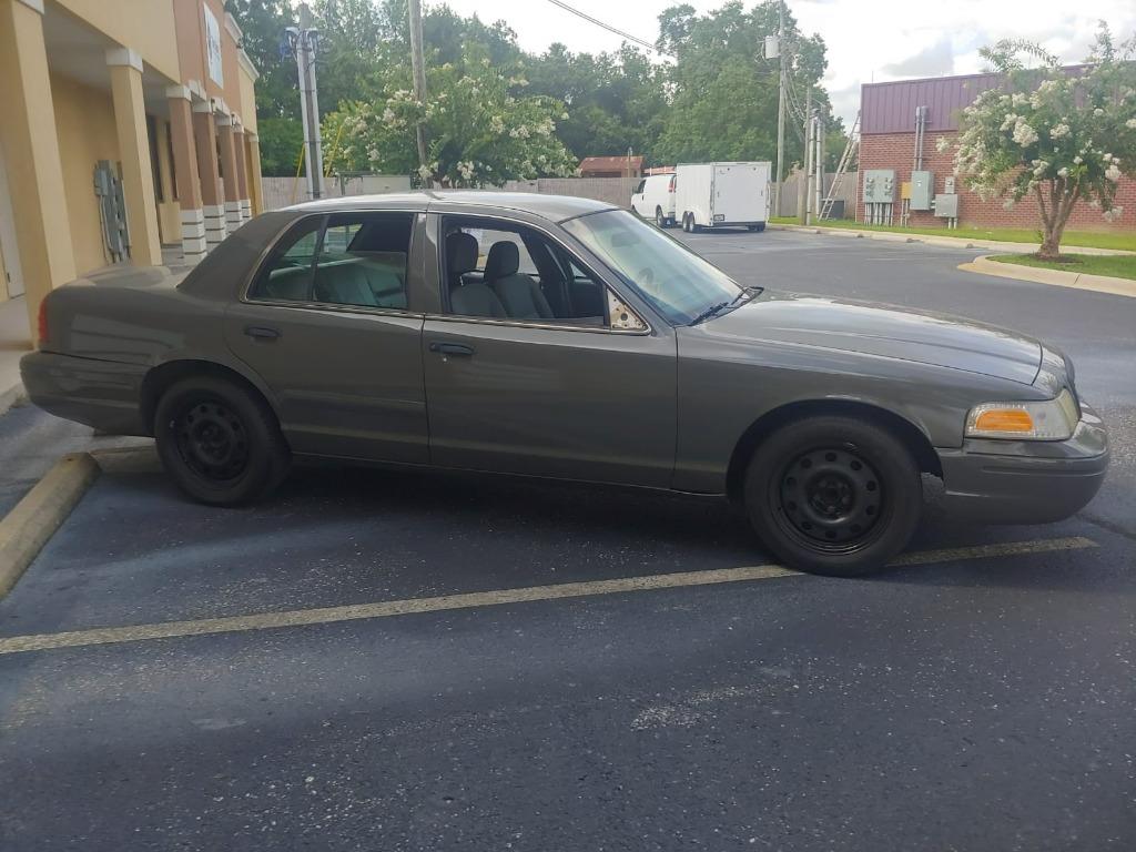 2006 Ford Crown Victoria Police Interceptor photo