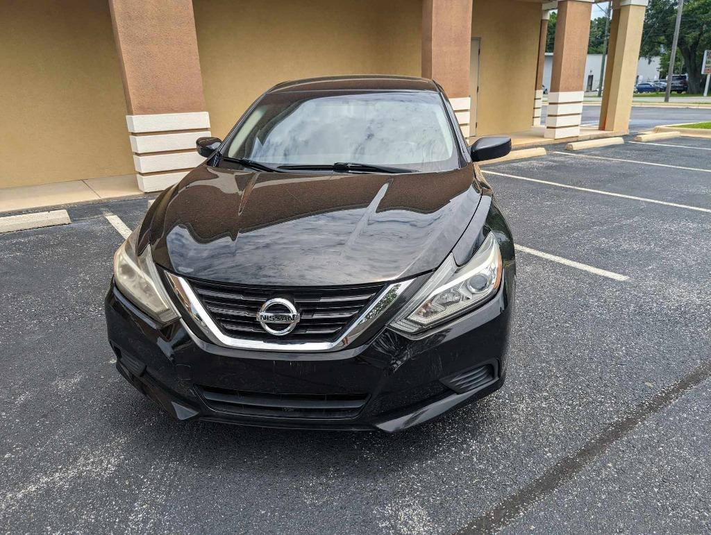2017 Nissan Altima S photo