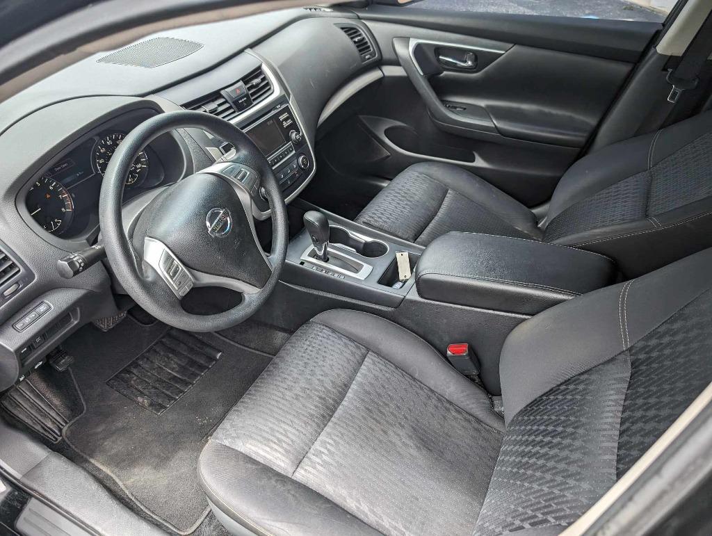 2017 Nissan Altima S photo