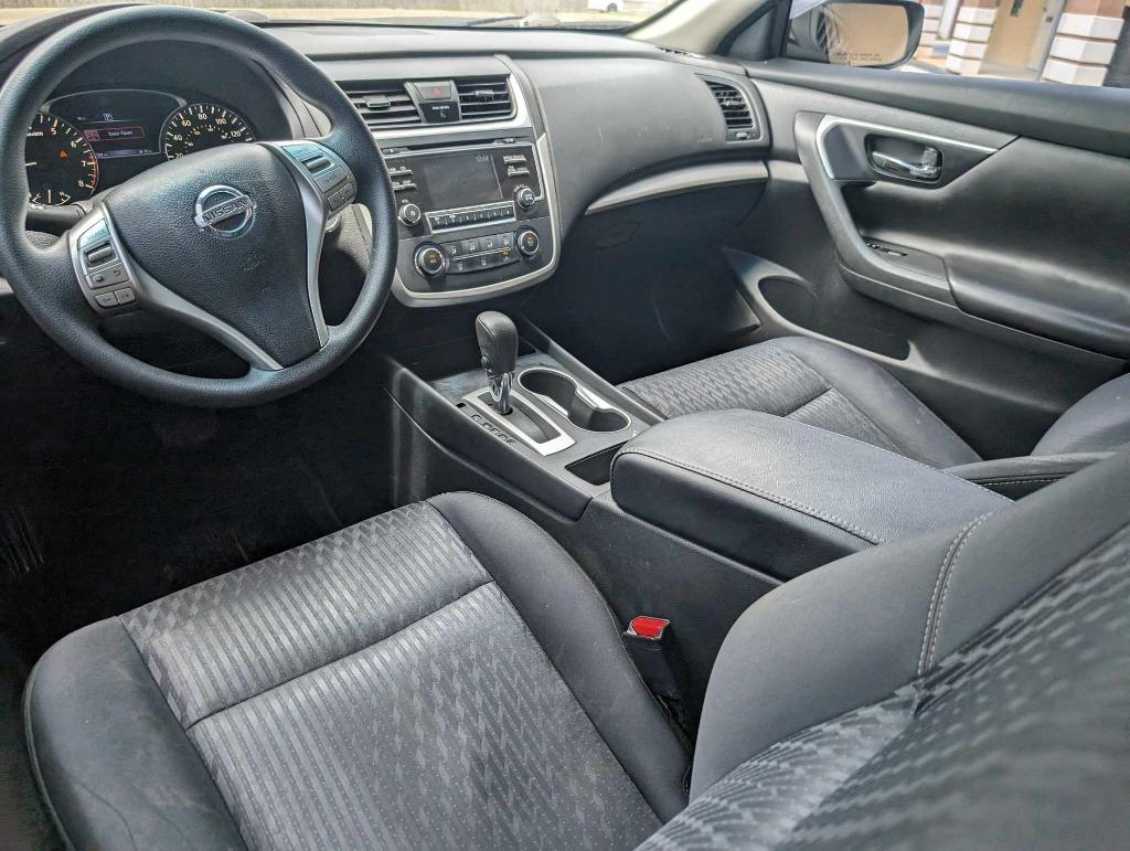 2017 Nissan Altima S photo
