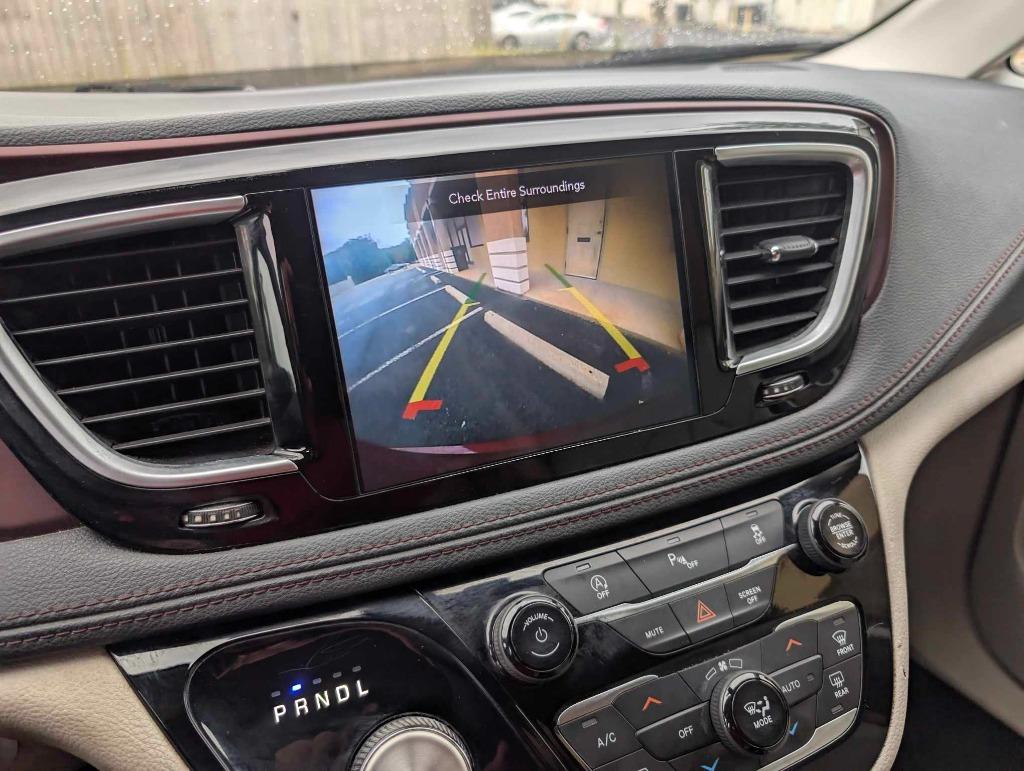 2020 Chrysler Pacifica - $10,500