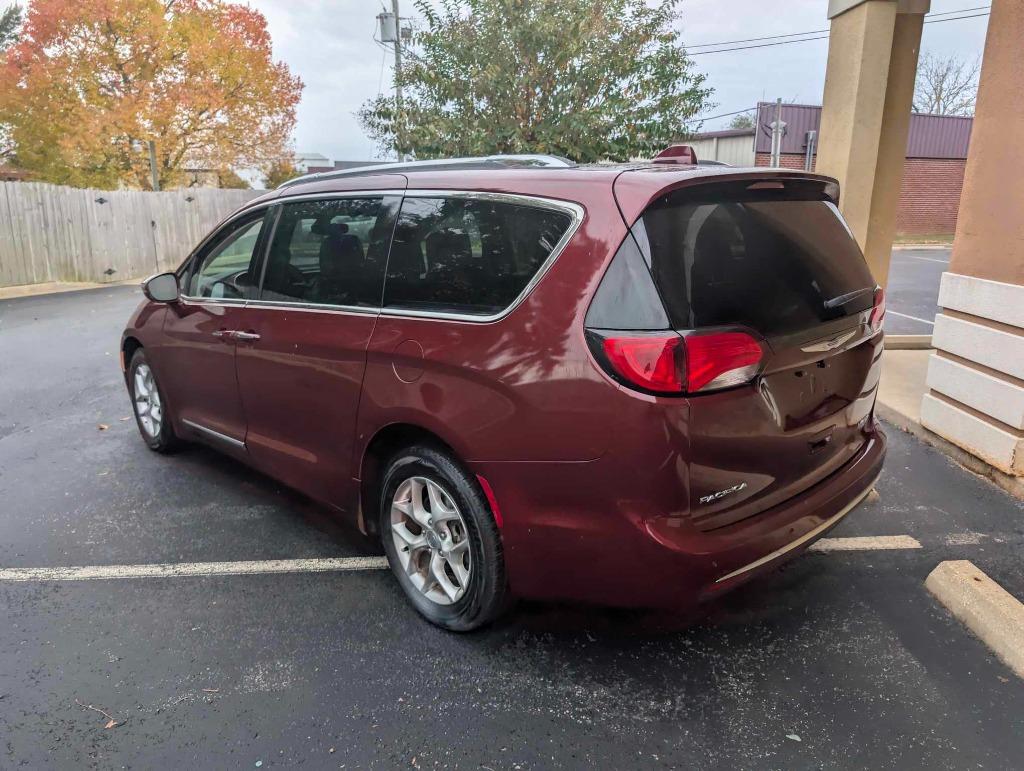 2020 Chrysler Pacifica - $10,500
