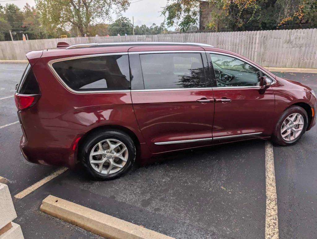 2020 Chrysler Pacifica - $10,500