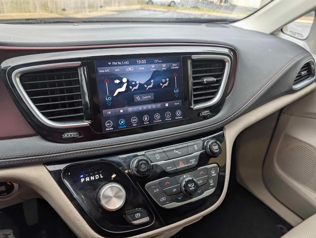 2020 Chrysler Pacifica - $10,500