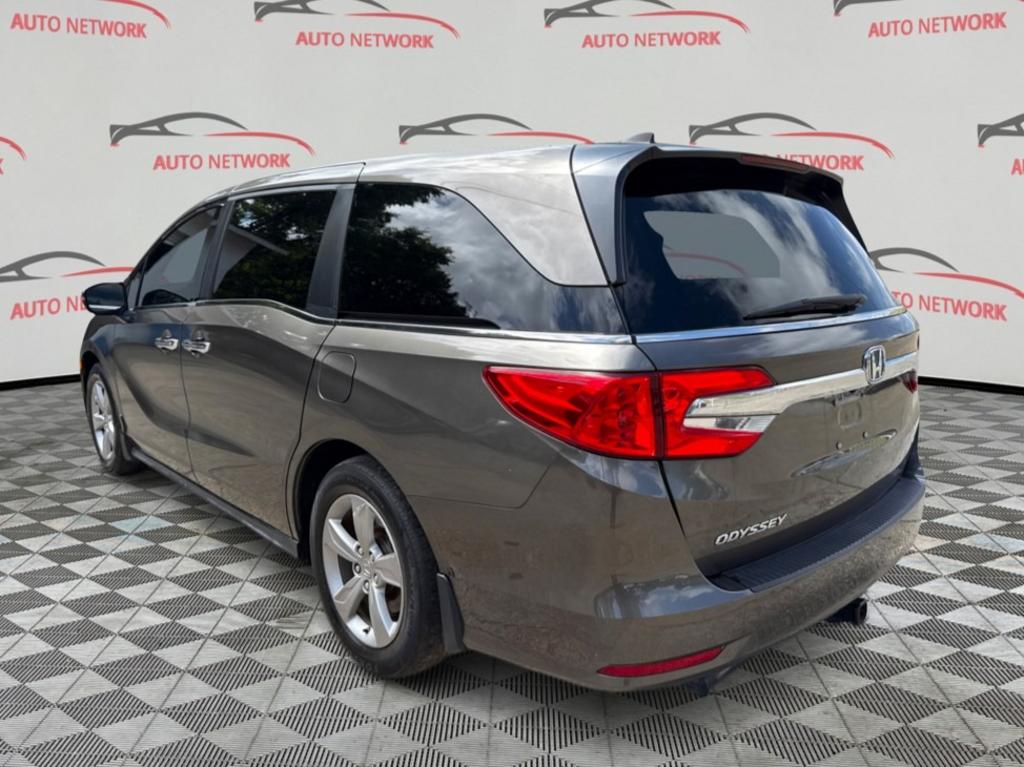 2018 Honda Odyssey - $17,800