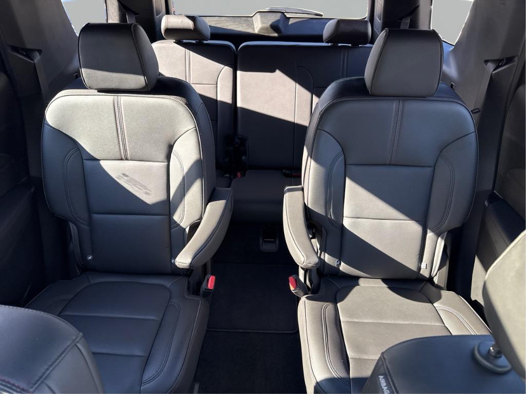 2023 Chevrolet Traverse - $23,900