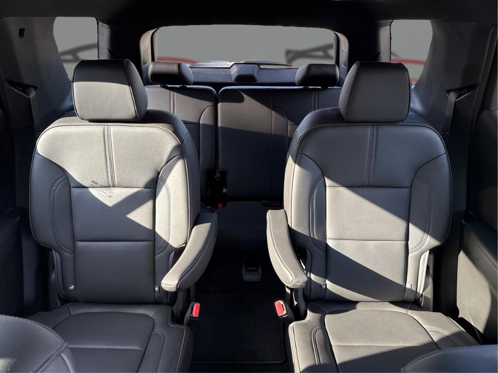 2023 Chevrolet Traverse - $23,900