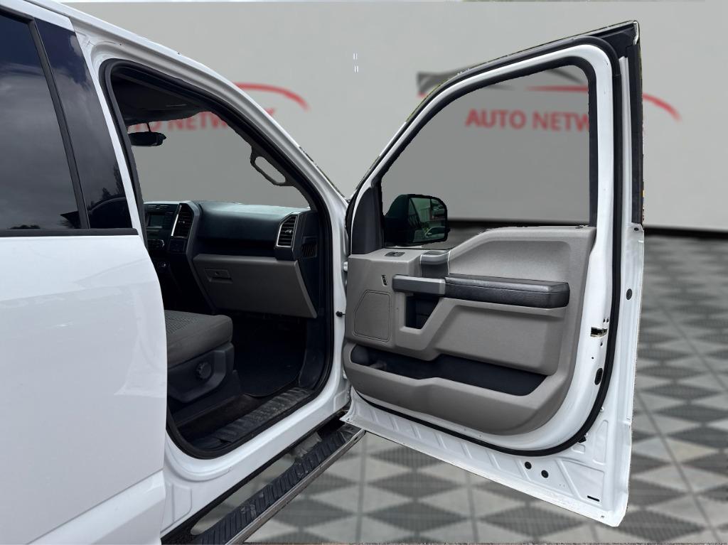 2016 Ford F-150 - $16,900