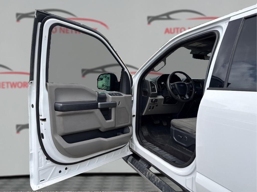 2016 Ford F-150 - $16,900