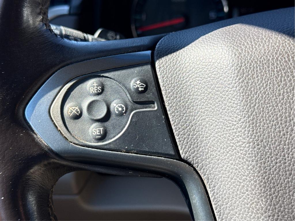 2015 Chevrolet Suburban - $11,900