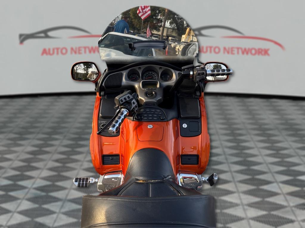 2002 Honda Gold Wing - $3,900