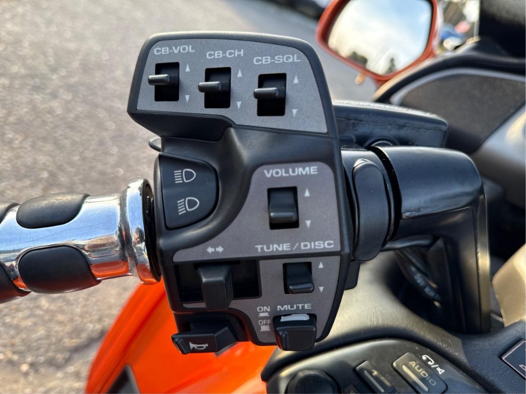 2002 Honda Gold Wing - $3,900