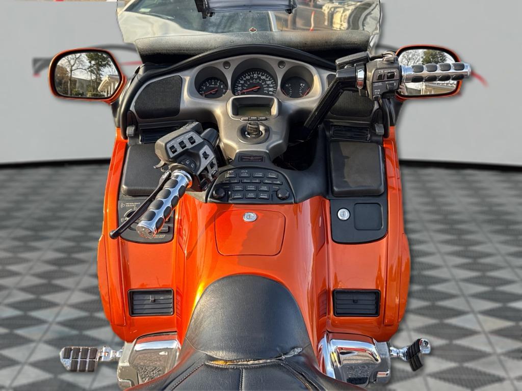 2002 Honda Gold Wing - $3,900