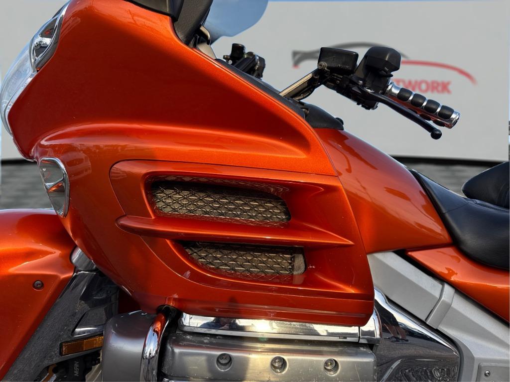 2002 Honda Gold Wing - $3,900