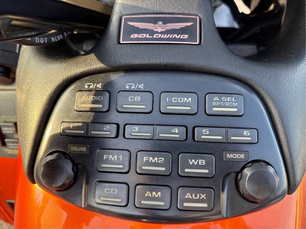 2002 Honda Gold Wing - $3,900