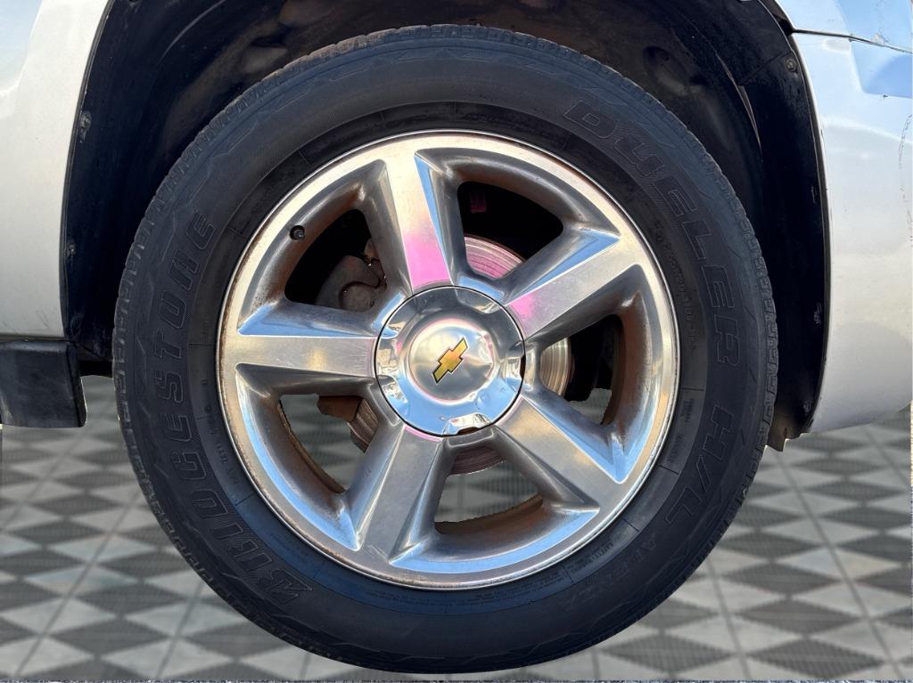 2013 Chevrolet Avalanche - $8,900