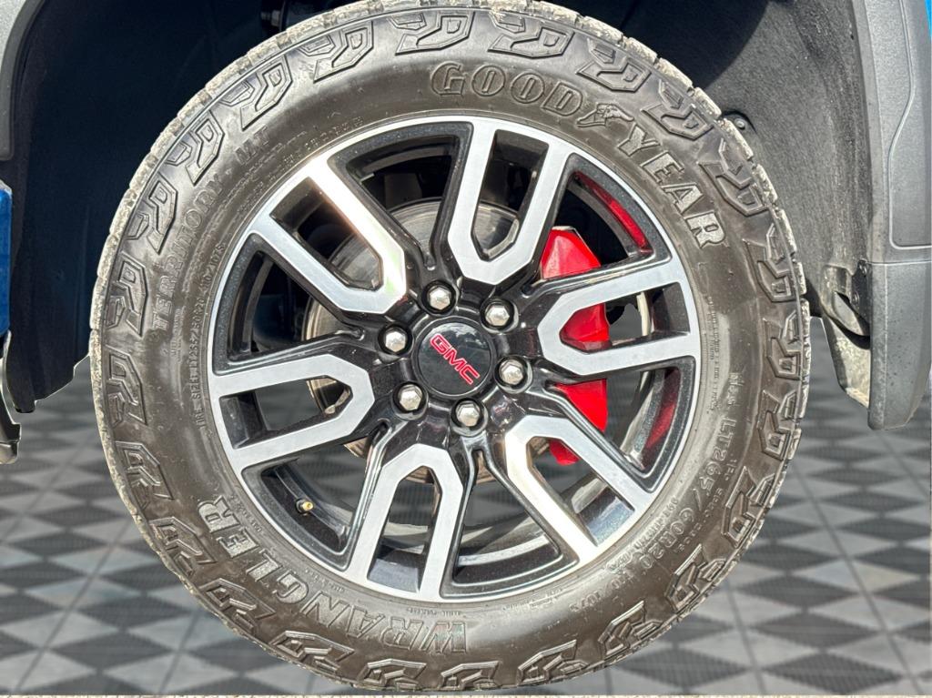 2024 GMC Sierra - $39,900
