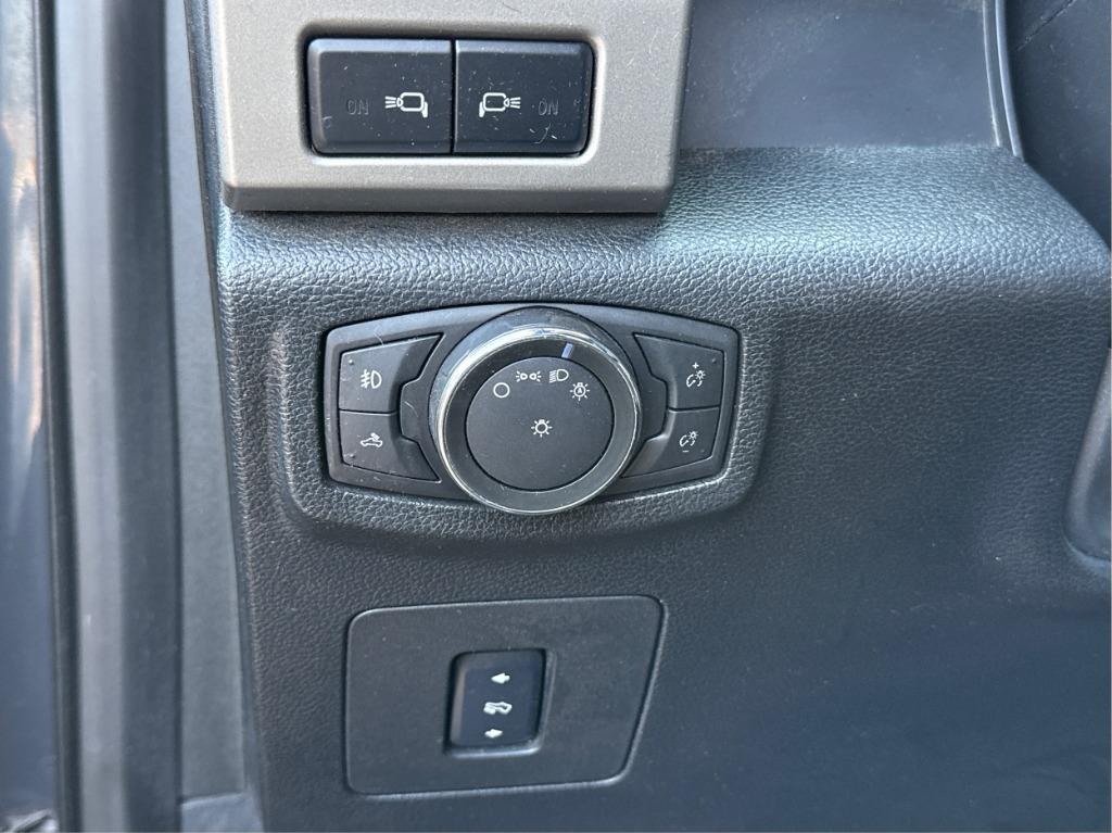 2016 Ford F-150 - $19,900