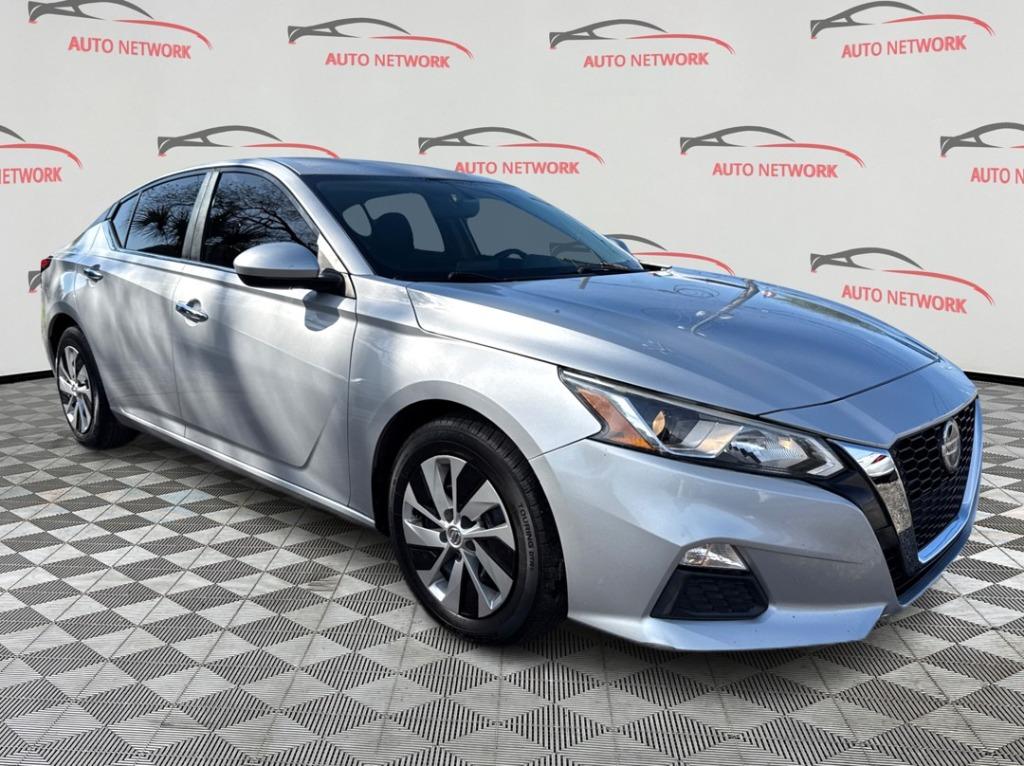 2020 Nissan Altima - $11,900