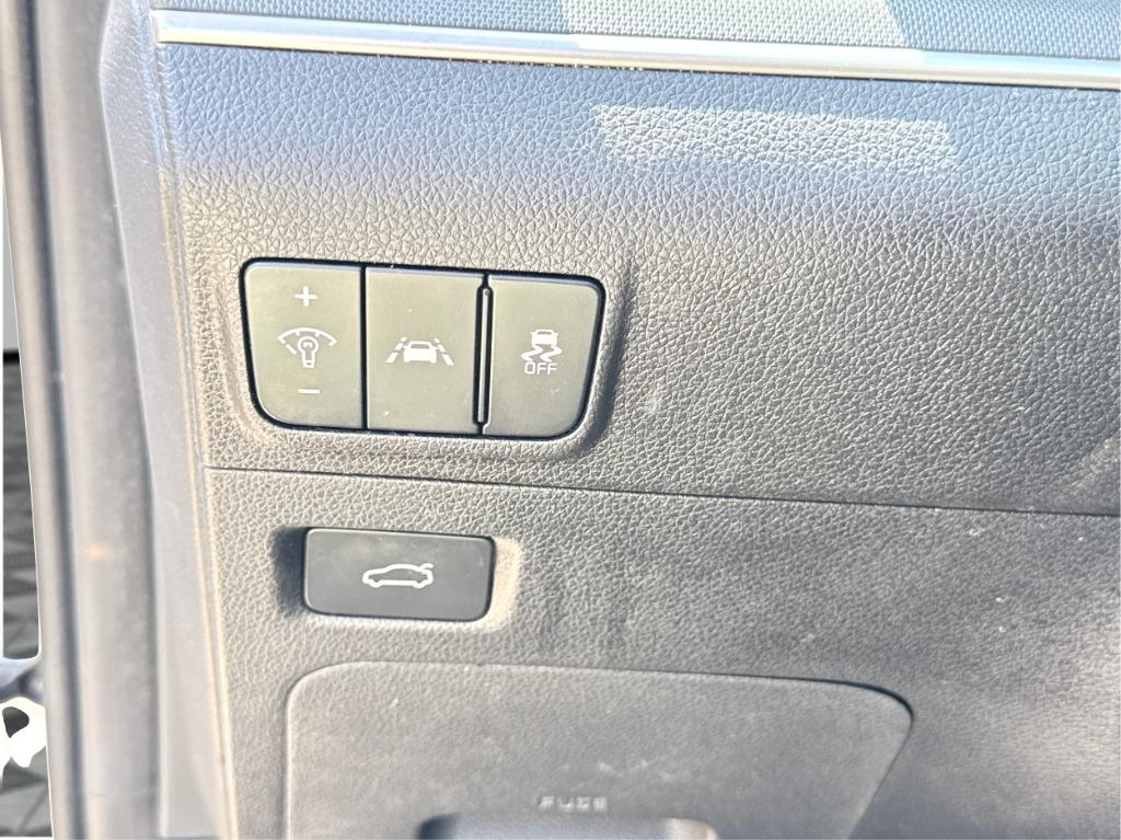 2021 Kia K5 - $12,900