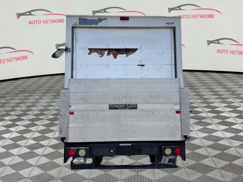 2016 Chevrolet Commercial Vans - $17,900
