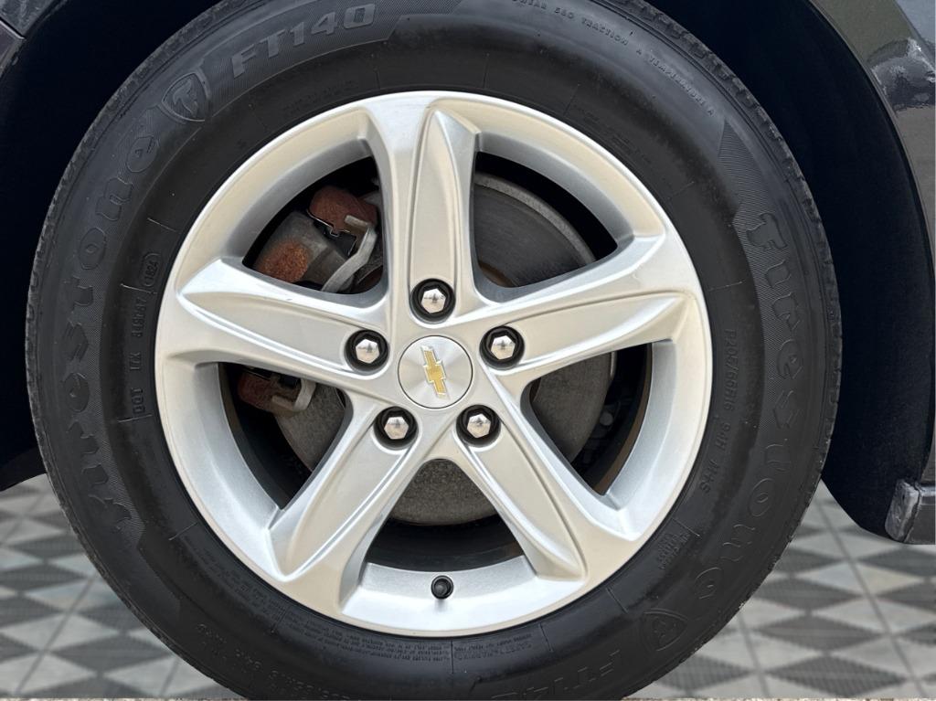 2022 Chevrolet Malibu - $11,900