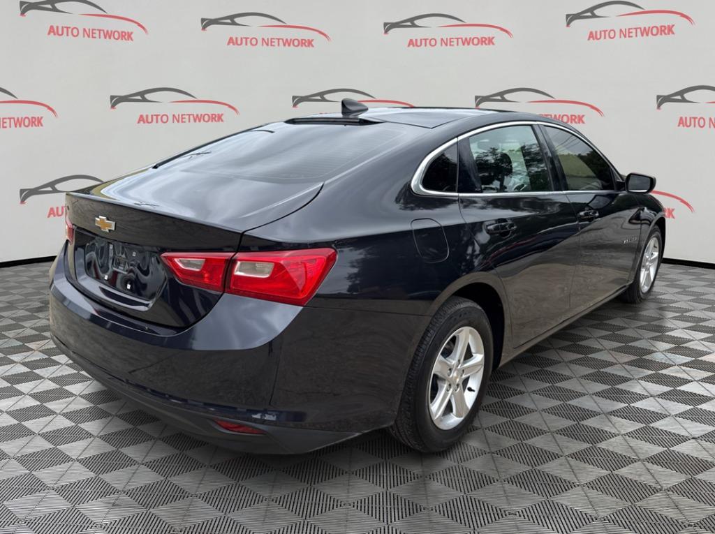 2022 Chevrolet Malibu - $11,900