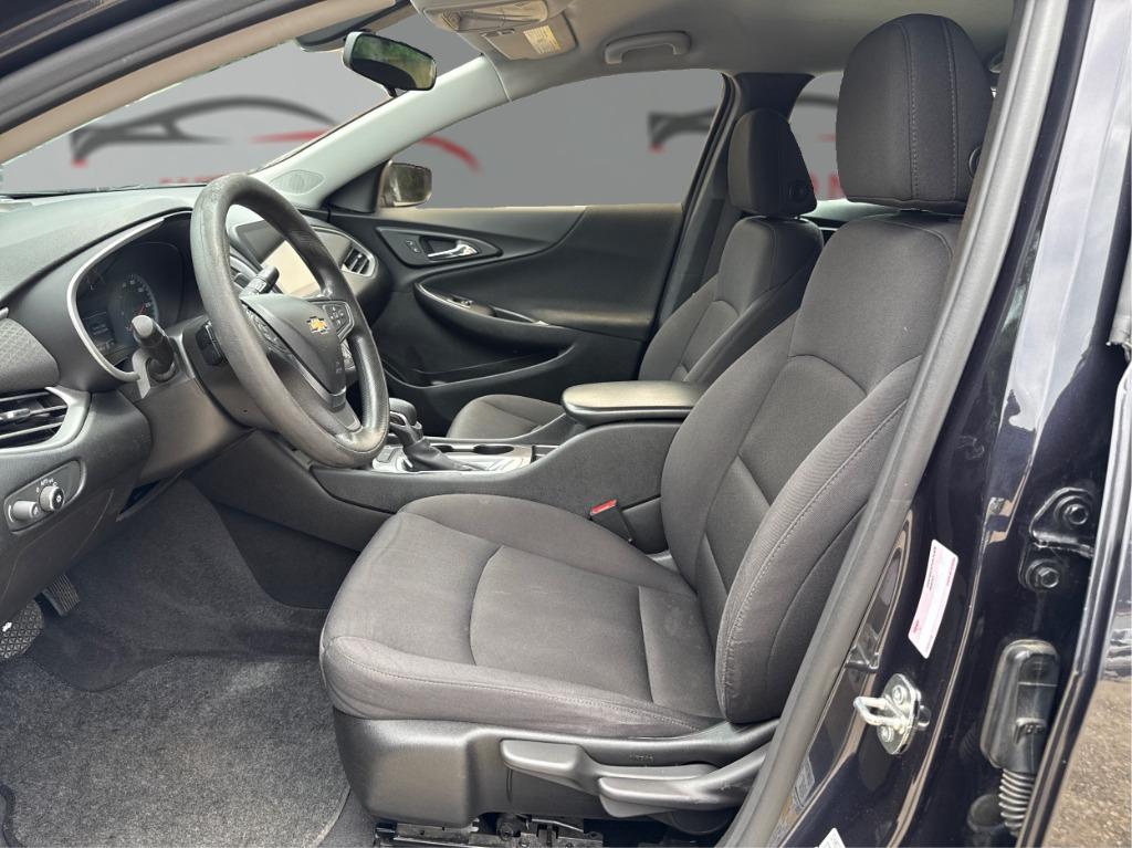 2022 Chevrolet Malibu - $11,900
