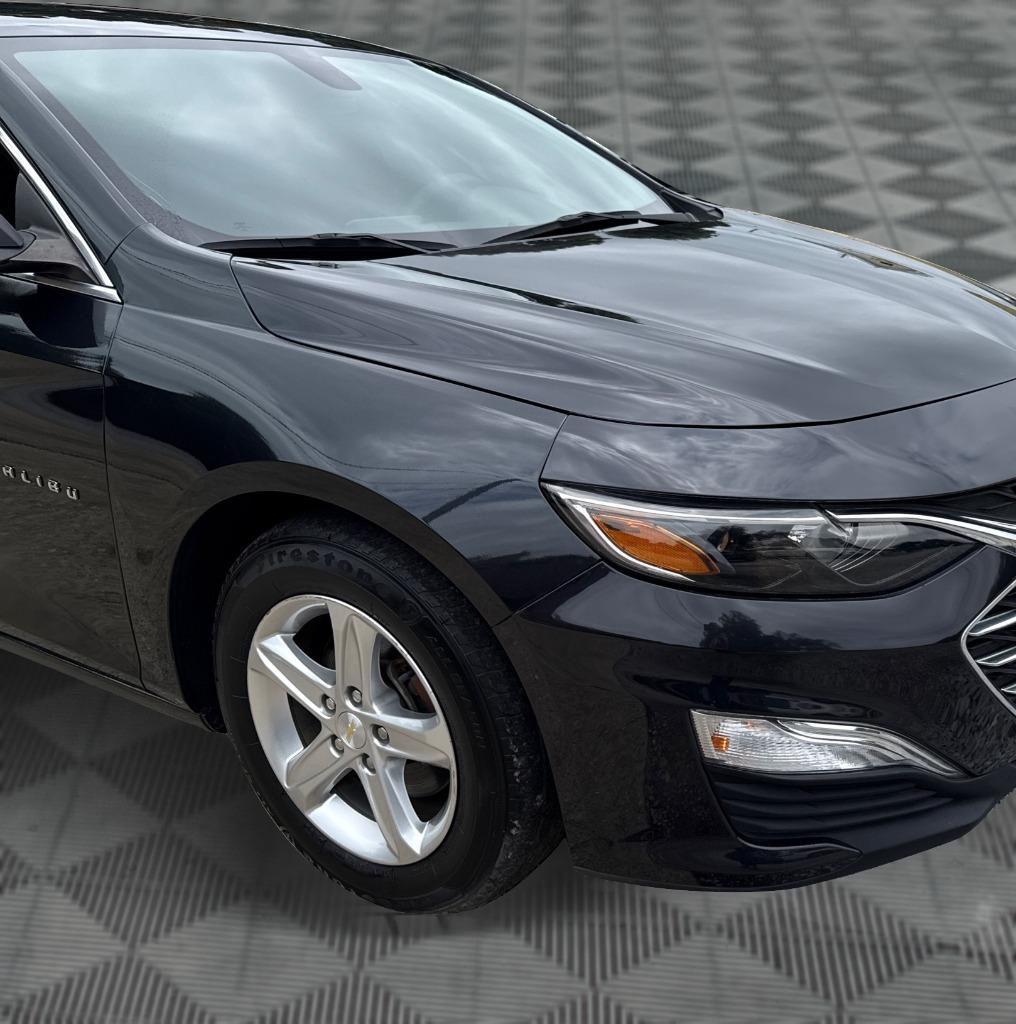 2022 Chevrolet Malibu - $11,900