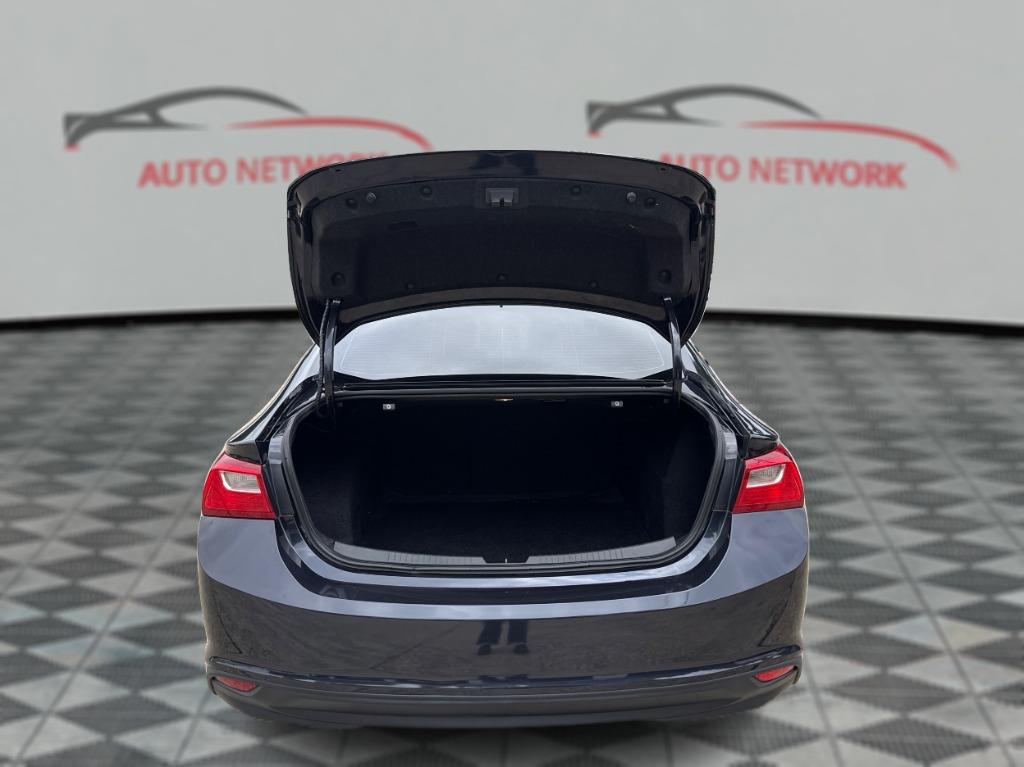 2022 Chevrolet Malibu - $11,900