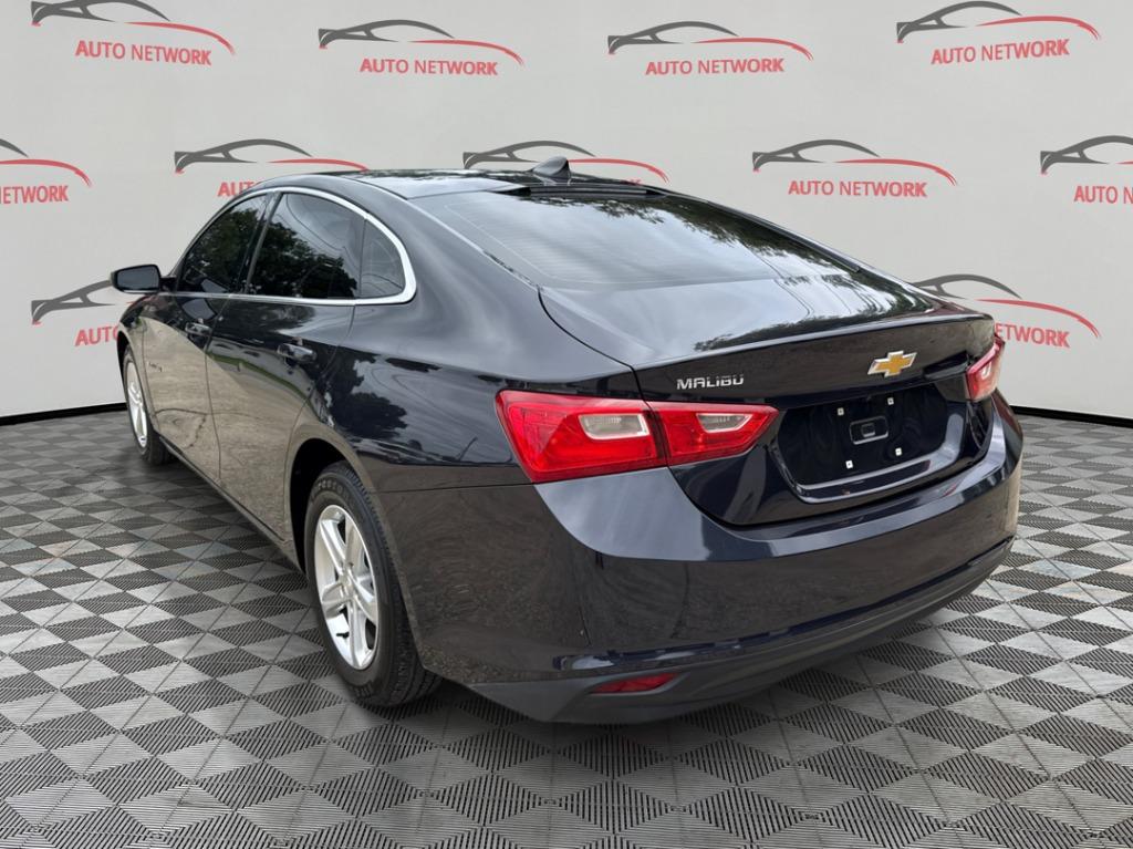 2022 Chevrolet Malibu - $11,900