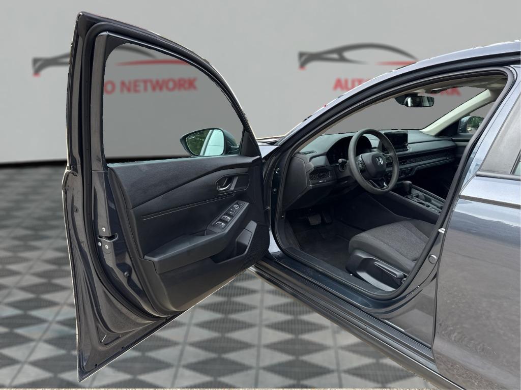 2023 Honda Accord - $17,900