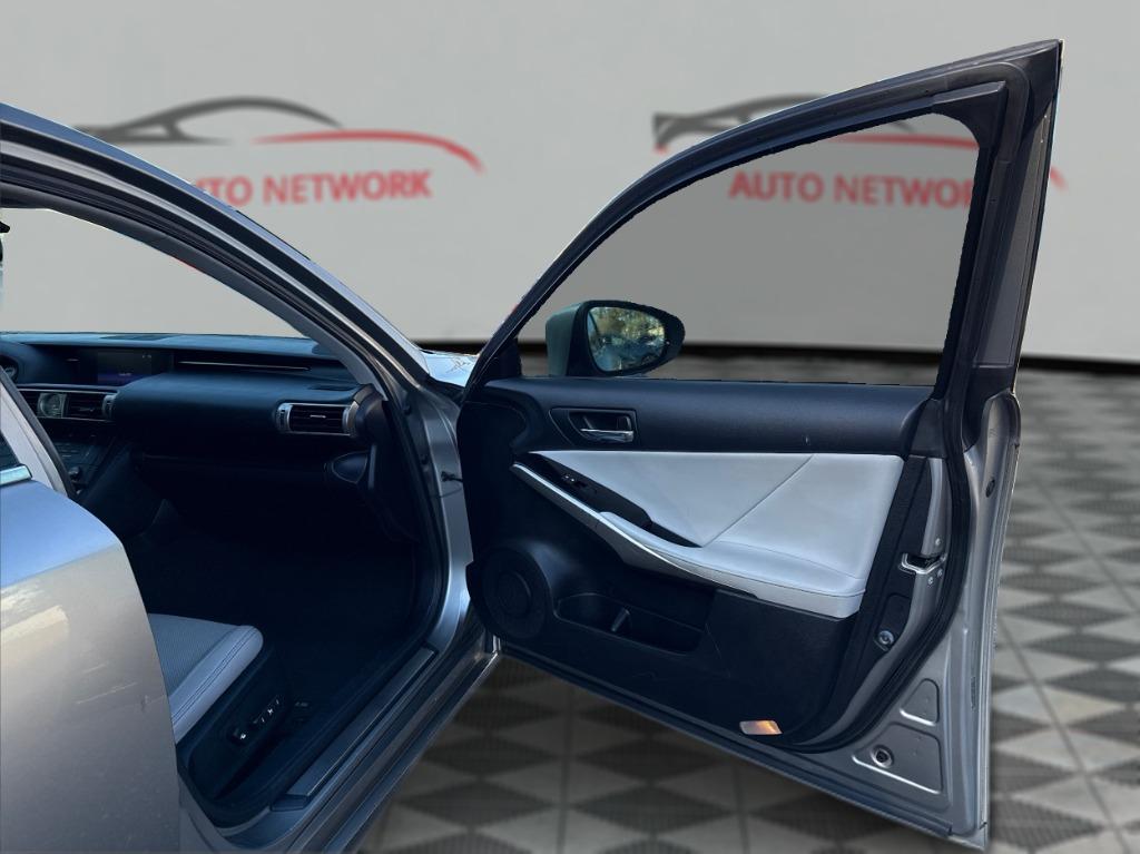 2015 Lexus IS - $14,900