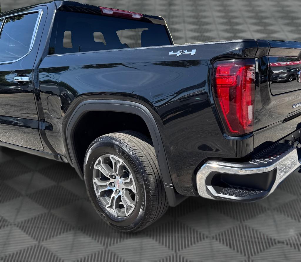 2025 GMC Sierra 1500 - $43,900