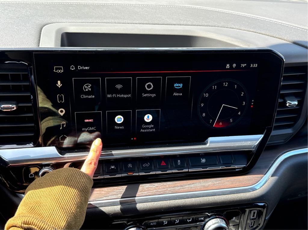 2025 GMC Sierra 1500 - $43,900