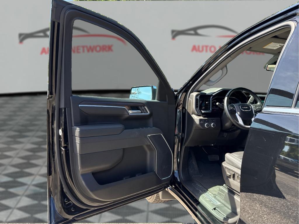 2025 GMC Sierra 1500 - $43,900