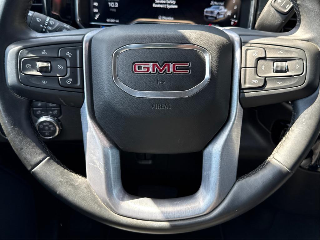 2025 GMC Sierra 1500 - $43,900