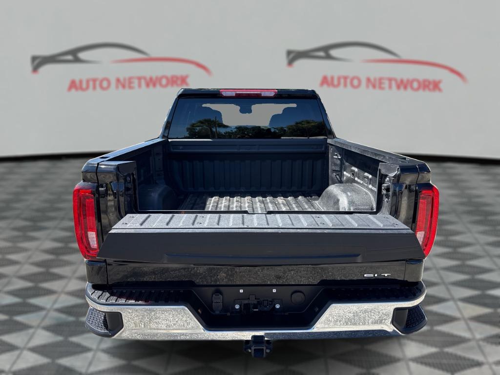 2025 GMC Sierra 1500 - $43,900