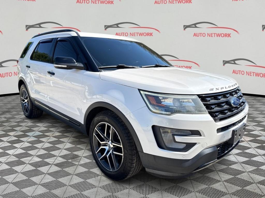 2017 Ford Explorer - $12,900