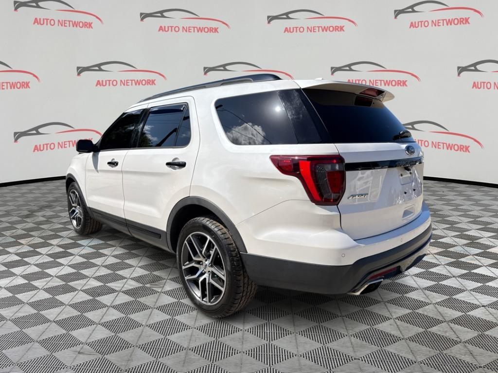2017 Ford Explorer - $12,900