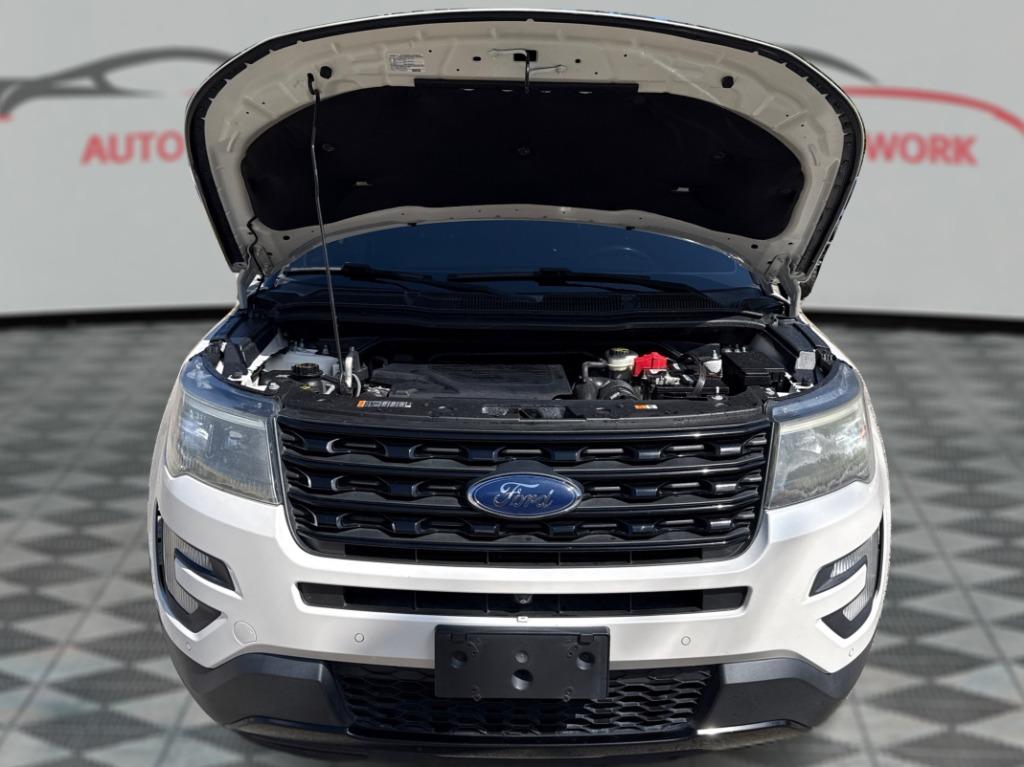2017 Ford Explorer - $12,900