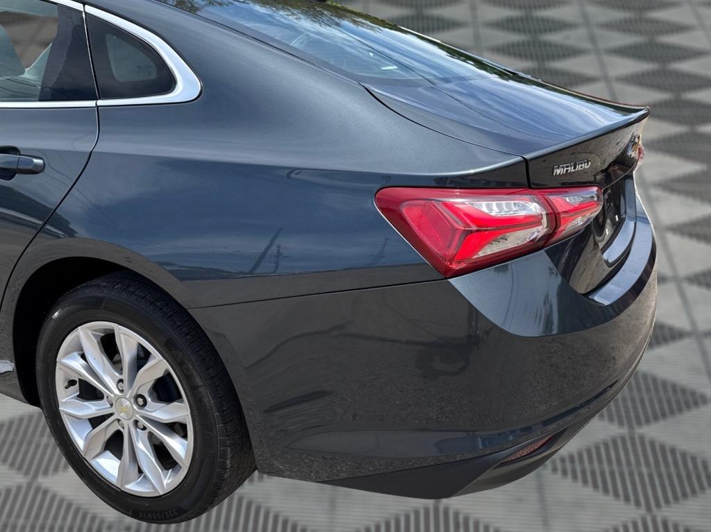 2020 Chevrolet Malibu - $12,900
