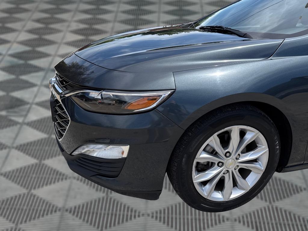 2020 Chevrolet Malibu - $12,900