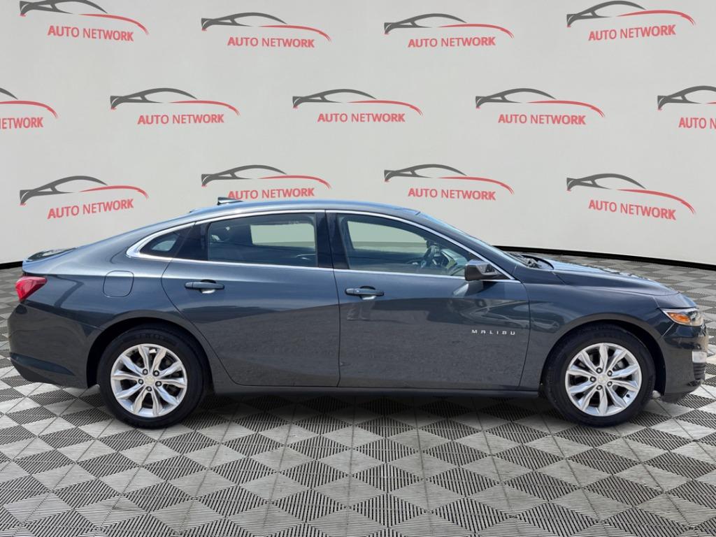 2020 Chevrolet Malibu - $12,900