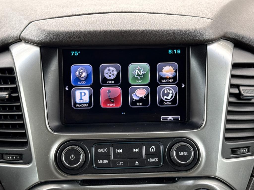 2015 Chevrolet Suburban - $13,900