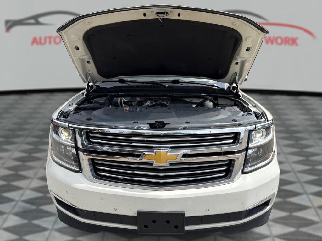2015 Chevrolet Suburban - $13,900