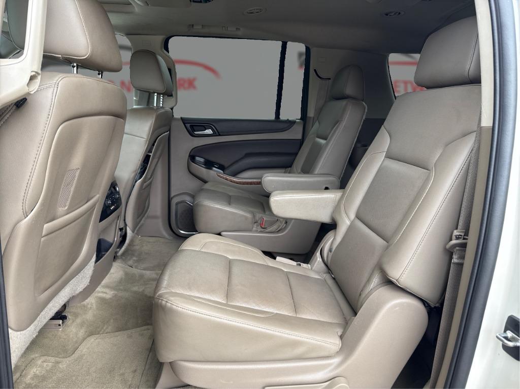 2015 Chevrolet Suburban - $13,900