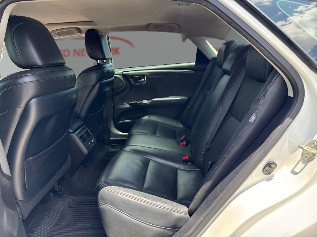 2018 Toyota Avalon - $16,900
