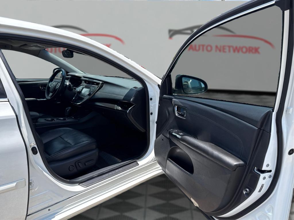 2018 Toyota Avalon - $16,900